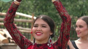 Испанский танец Фламенко в исполнении  Гюзель Данс .