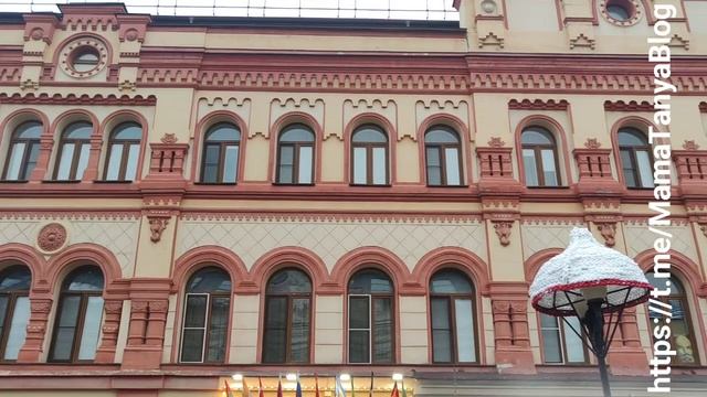 От Смоленской до Арбатской по новогодней Москве смотреть онлайн