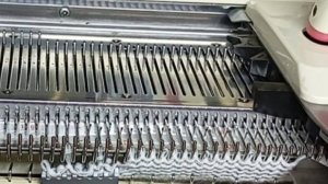 Ажурная каретка срезает полотно?