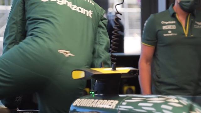 INSIDER: How Sebastian Vettel Finished P2 in Baku! | #IAMSTORIES смотреть онлайн