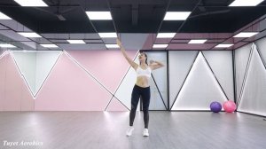 Tuyet Aerobics 220510