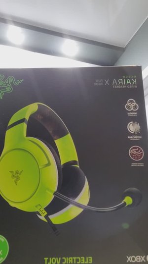 Распаковка товара наушники Razer kaira x for xbox