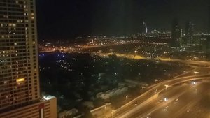 Вид с 30 этажа. Hotel Mercure Dubai Barsha Heights