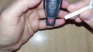 Замена батарейки в ключе Mercedes Benz.