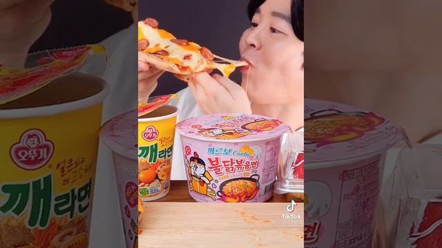 ASMR KING CRAB + SPICY SEAFOOD SAUCE (EATING SOUNDS) NO TALKING | SAS-ASMR