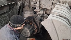 Замена тормозных колодок превратилась в замена редуктора