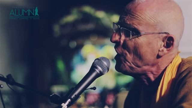 Kadamba Kanana Swami - Ecstatic Kirtan