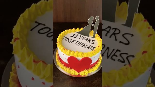 Celebrating Anniversary💕💕💕#anniversary #anniversarycake #anniversarycelebration
