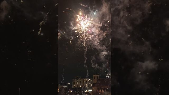 Berlin fireworks Alexanderplatz #alexanderplatz #silvester #neujahr #fireworks #berlin #happynewyear