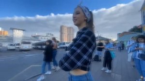 VJLink пикапит девушку