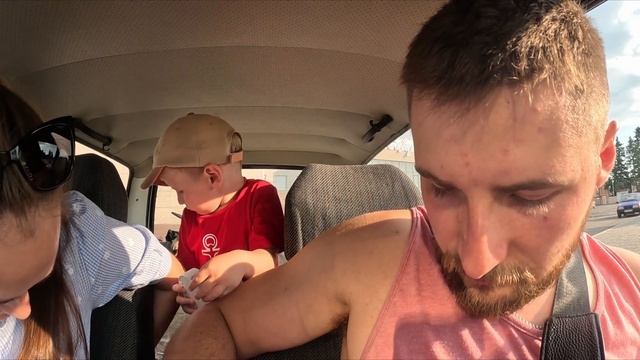 Встретились с подписчиками. Пришла посылка с Китая. Со Львом купаемся в бассейне смотреть онлайн