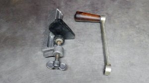 Не вздумайте выбросить ручную мясорубку