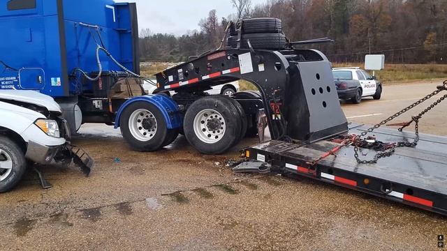 Дальнобой по США. ДТП. Низкий трал