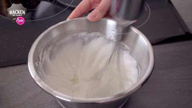 Mandel-Marzipan-Tarte mit Aprikosen | Backen mit Globus & Sallys Welt #7