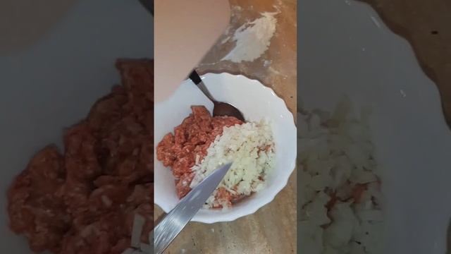 САМЫЙ ЛУЧШИЙ РЕЦЕПТ ЧЕБУРЕКОВ!!! Делам вкусные чебуреки😋😋