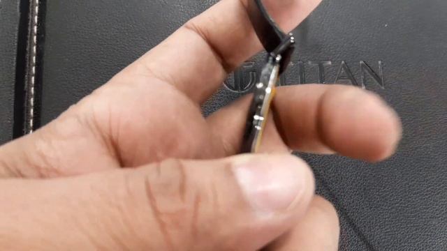 TITAN EDGE ULTRA SLIMMEST WATCH||full black#watch #titan #viarl # #unique @somethingnew1410 смотреть онлайн