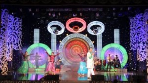 Анвар Ахмедов - Гулдухтари зебои точик OFFICIAL LIVE HD