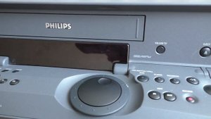 Видеомагнитофон Philips VR 969 S-VHS (для авито)