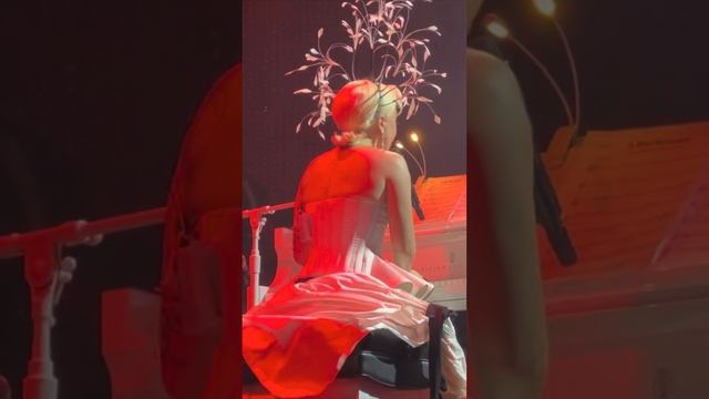 Las Vegas #AlohaJoaquin #LadyGaga #LadyGagaJazzAndPiano 2023 #ParkMGM #DavidJoaquin смотреть онлайн