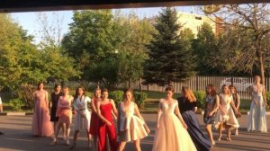 Флешмоб Выпускников ГБОУ "Школа 1547"