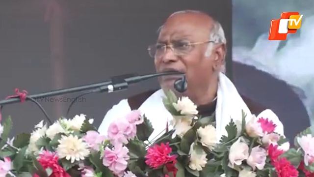 PM Modi & HM Amit Shah Selling Country’s Resources To Adani & Ambani: Congress’ Mallikarjun Kharge