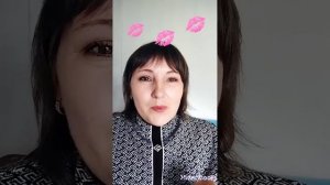 Эффект пухлых губ. Цветной блеск для губ. Атоми Аделика.