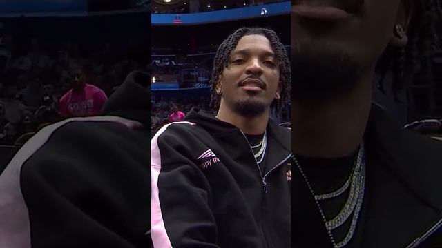 Jayden Daniels hanging out courtside in DC