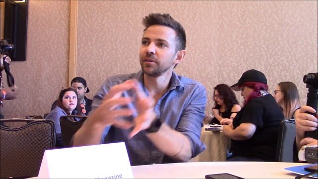 Krypton Season 2 - Cameron Welsh Interview (Comic Con) смотреть онлайн