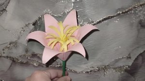 Цветок из бумаги. Лилия. Оригами. Поделки из бумаги.