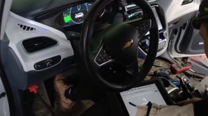 Шевроле Болт ЕВ ремонт  Chevrolet Bolt EV машина не едет