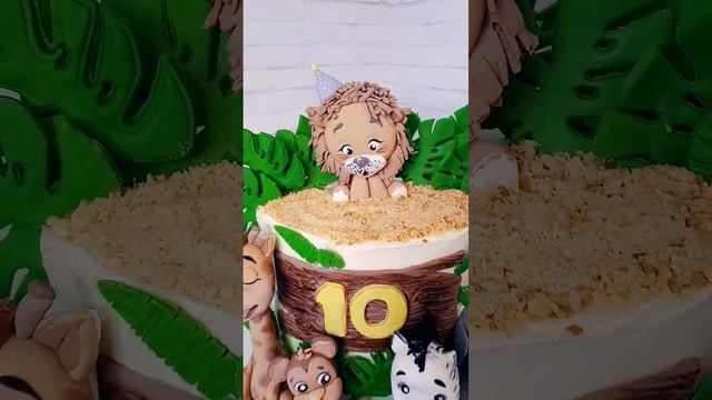 Торт"Шоколадный медовик" #cake #сладости #деньрождения #дети #лев #лето #слоны #жираф #сафари
