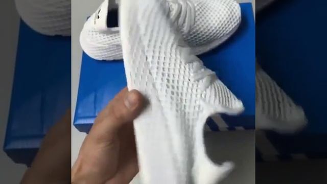 Кроссовки Adidas Deerupt белые