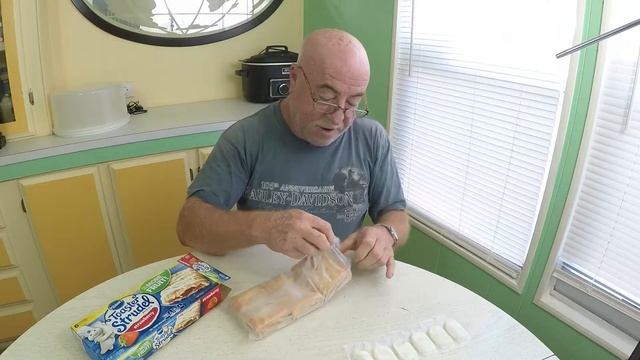 Pillsbury Toaster Strudel Fails Review смотреть онлайн