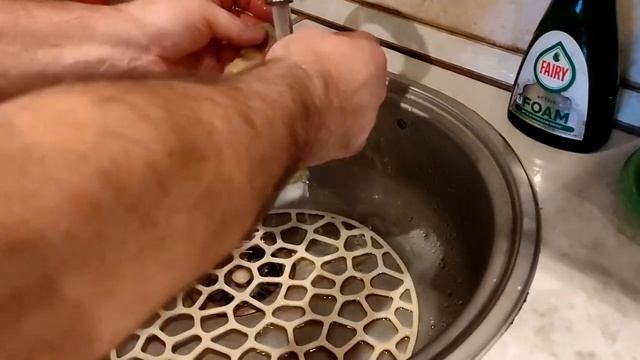 Отбеливатель-- пятновыводитель  из"Светофора"(48 рублей)
