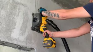 Штроборез+пылесос DEWALT Испытываем аккумуляторную технику