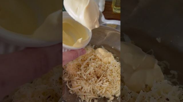 Рафаэлло из крабовых палочек. Вкусная простая закуска на новогодний стол