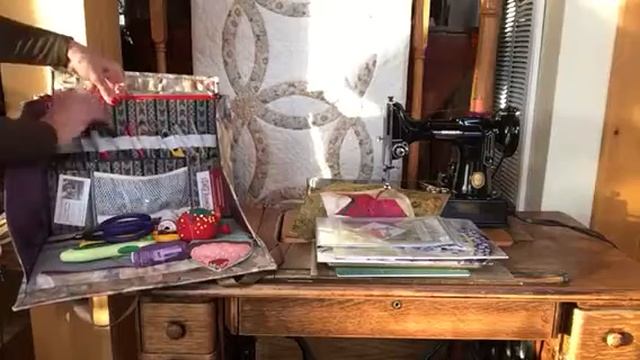 #ultimatecarryallbag #quiltessanatalie #bags #pattern #handmadebag #quilting #sewingtutorial #craft