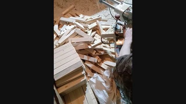 Делаю детали для табуреток смотреть онлайн