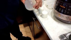 Вкусный йогурт в мультиварке Midea 6002
