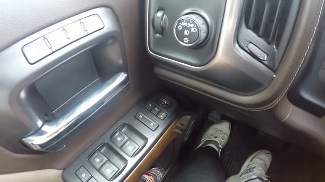 CHEVROLET SILVERADO ADJUSTING THE POWER MIRRORS смотреть онлайн