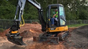 John Deere CCE Attachment: Engcon Tiltrotator on 35G mini excavator