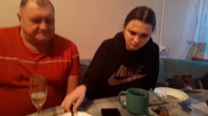 Внуки заехали в гости. Радость для бабушки с дедушкой.