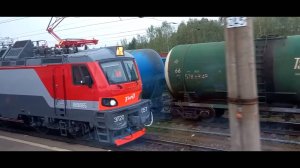 Отправление поезда со станции Вековка вид из окна поезда.