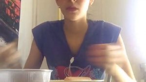 Mukbang // сосиски с острым соусом // asmr