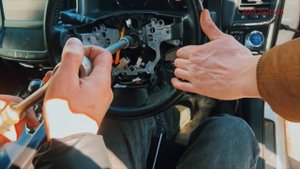 ✅Устанавливаем новый руль на Toyota Crown S210 #crown #toyota #crown210