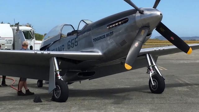 North American TF-51D Mustang смотреть онлайн