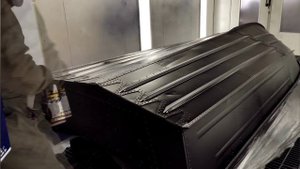 Покраска алюминиевой лодки в полиуретановое покрытие Титан.