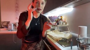 АКУЛИЧ УГАРАЕТ И ГОТОВИТ РЫБКУ! | КУКИНГ СТРИМ АКУЛИЧ