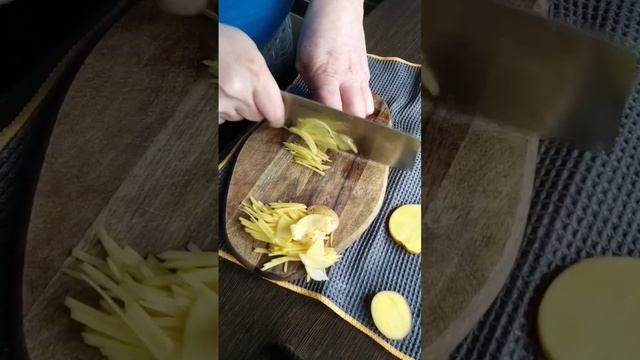 Резать картошку мы с ЦайДао умеем смотреть онлайн