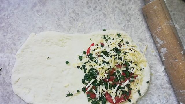 15 МИНУТ И ВКУСНЫЕ ЛЕПЁШКИ ГОТОВЫ! #быстраяеда #вкусныелепёшки #лепёшкиссыром